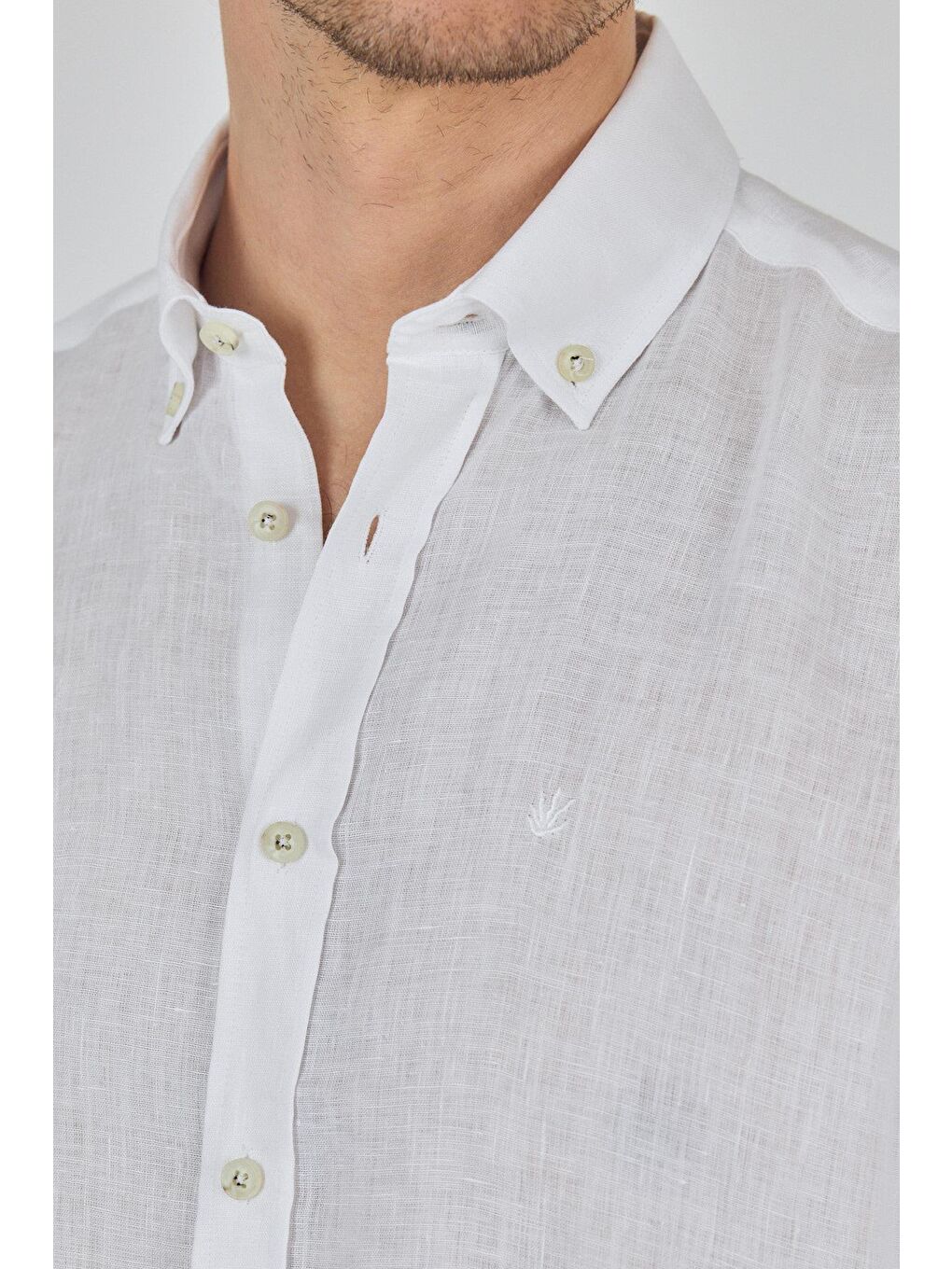 Beyaz Uzun Kol Düz Keten Düğmeli Yaka Cepsiz Casual Comfort Fit Gömlek 1004250114-3