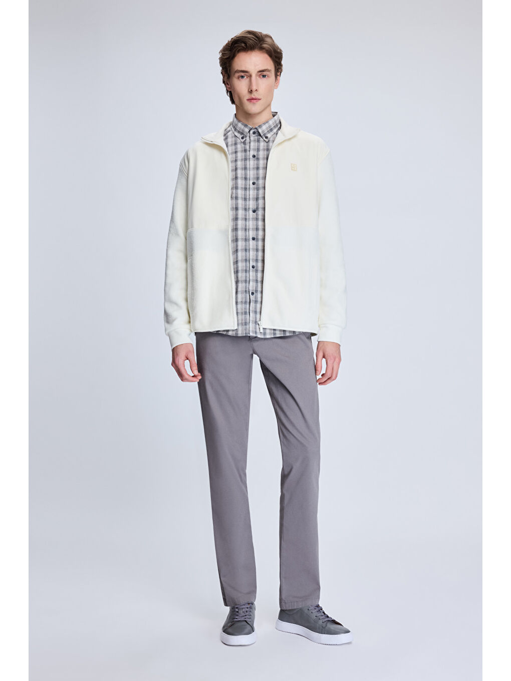 Beyaz Regular Fit Hakim Yaka Baharlık Mont-1