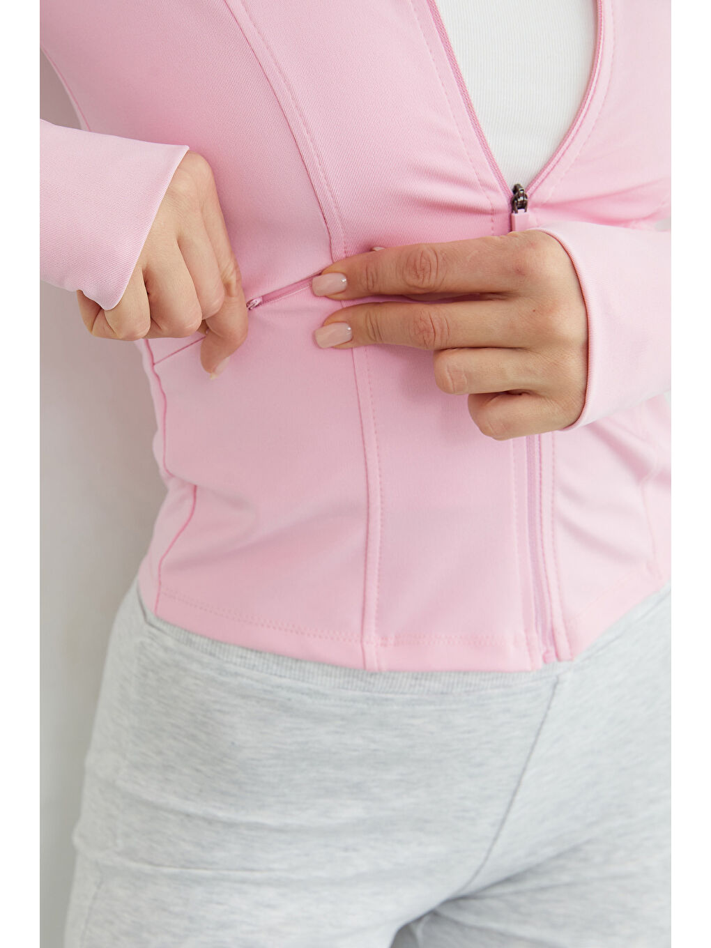 Pembe Fermuarlı Parmak Geçirmeli Slim Fit Spor Ceket-4