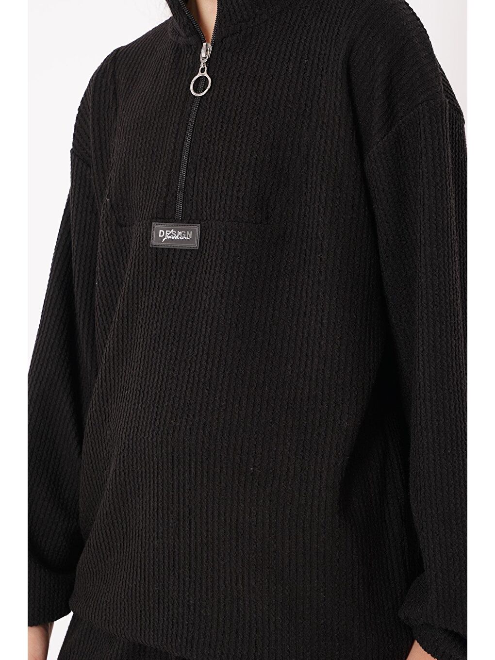 Balıkçı Yaka Arma Detaylı Fermuarlı Siyah Renk Kız Çocuk Eşofman Takım-2