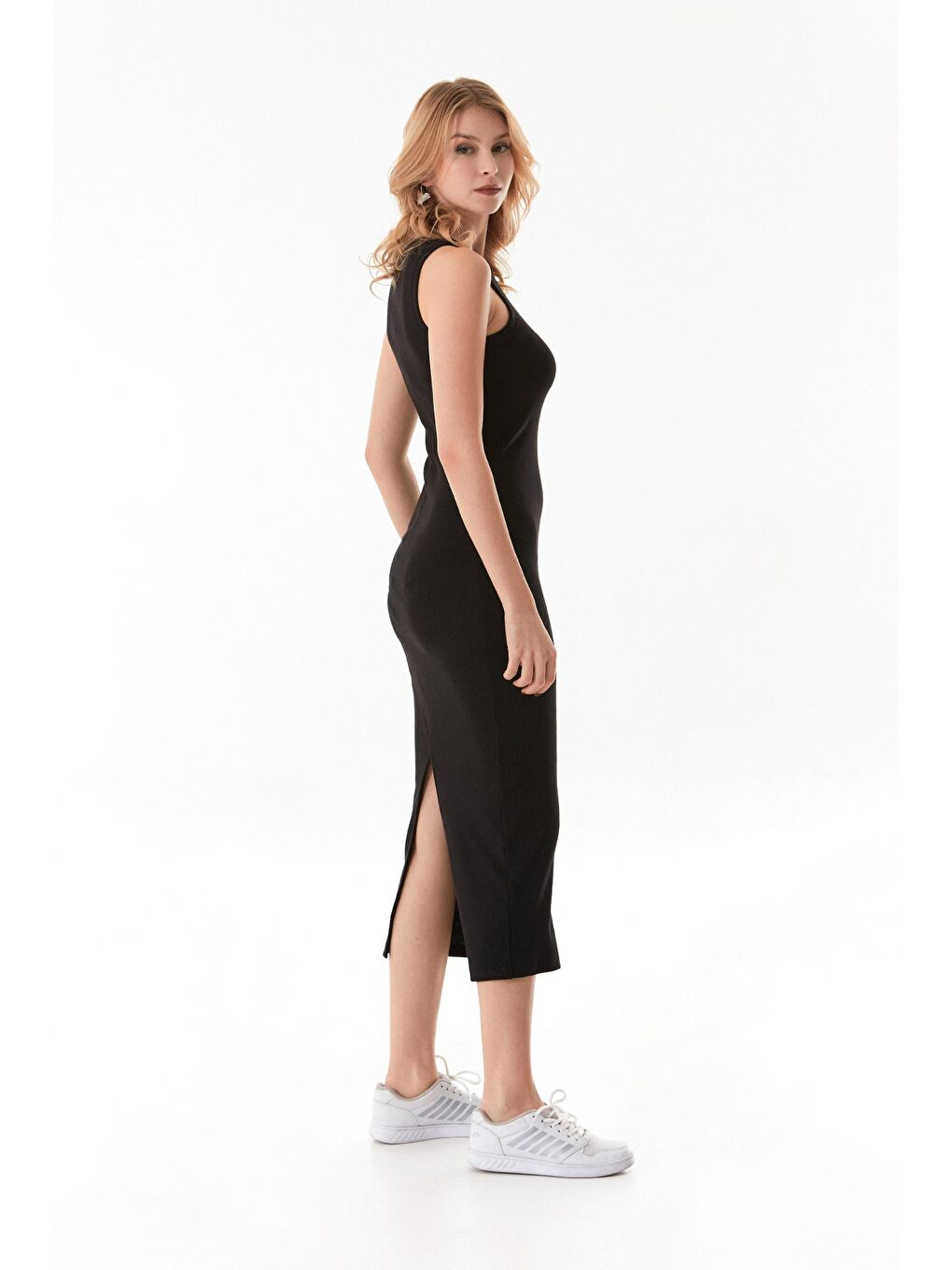 Siyah Basic Fitilli Halter Yaka Yırtmaçlı Elbise-2