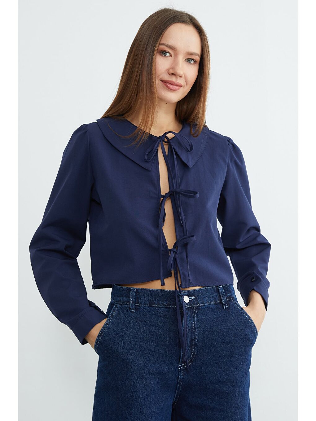 Lacivert Önden Bağlamalı Bebe Yaka Crop Bluz-3