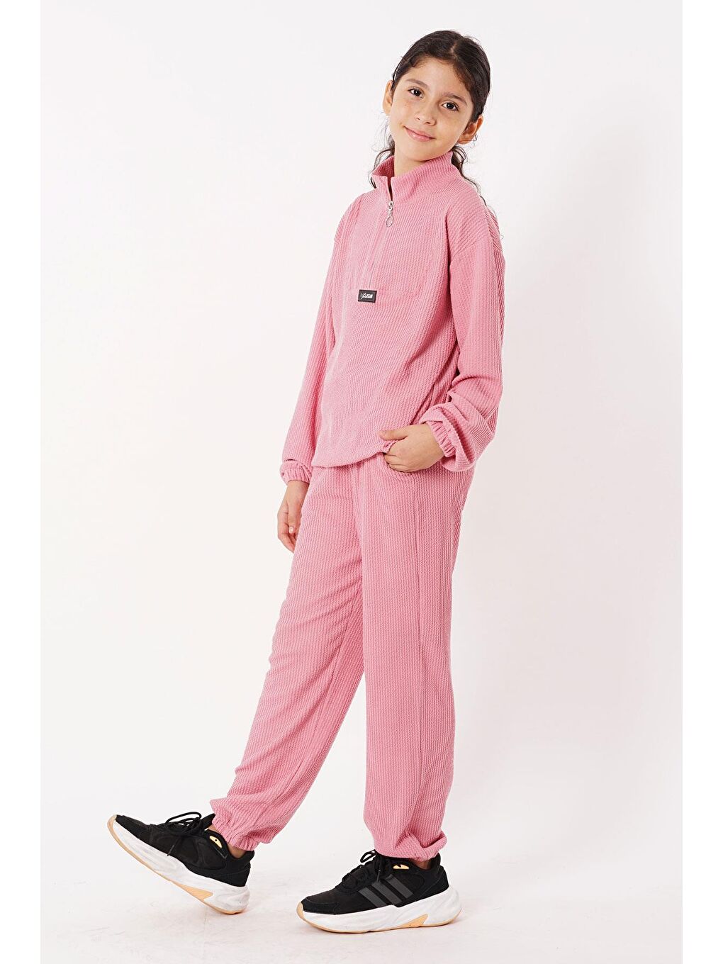 Pembe Balıkçı Yaka Arma Detaylı Fermuarlı Gül Kurusu Renk Kız Çocuk Eşofman Takım-3