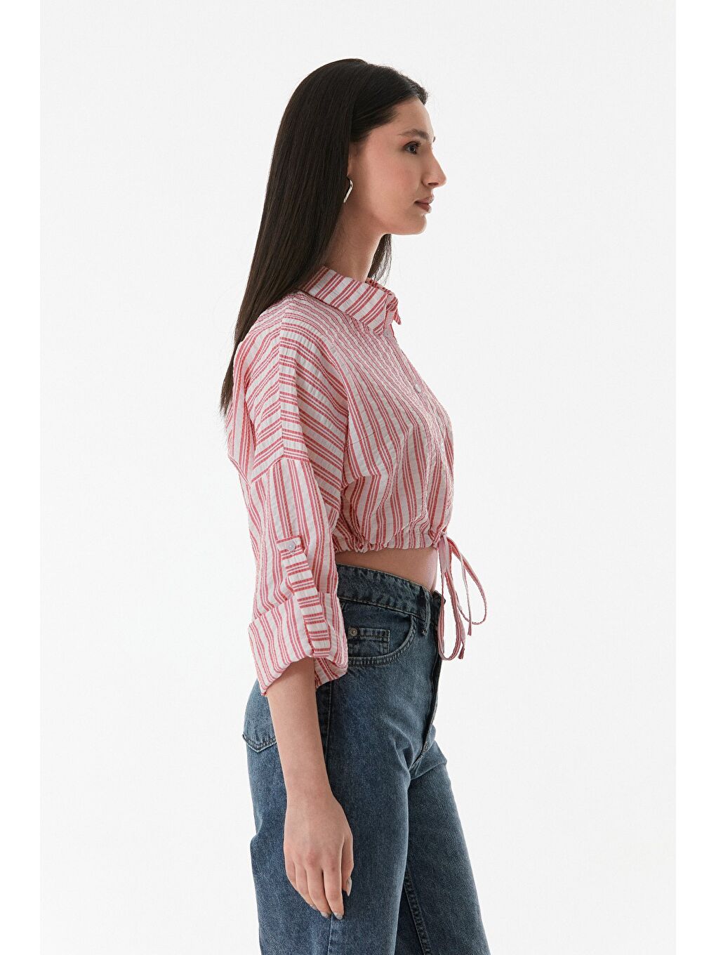 Kırmızı Çizgili Önü Bağlamalı Crop Gömlek-2