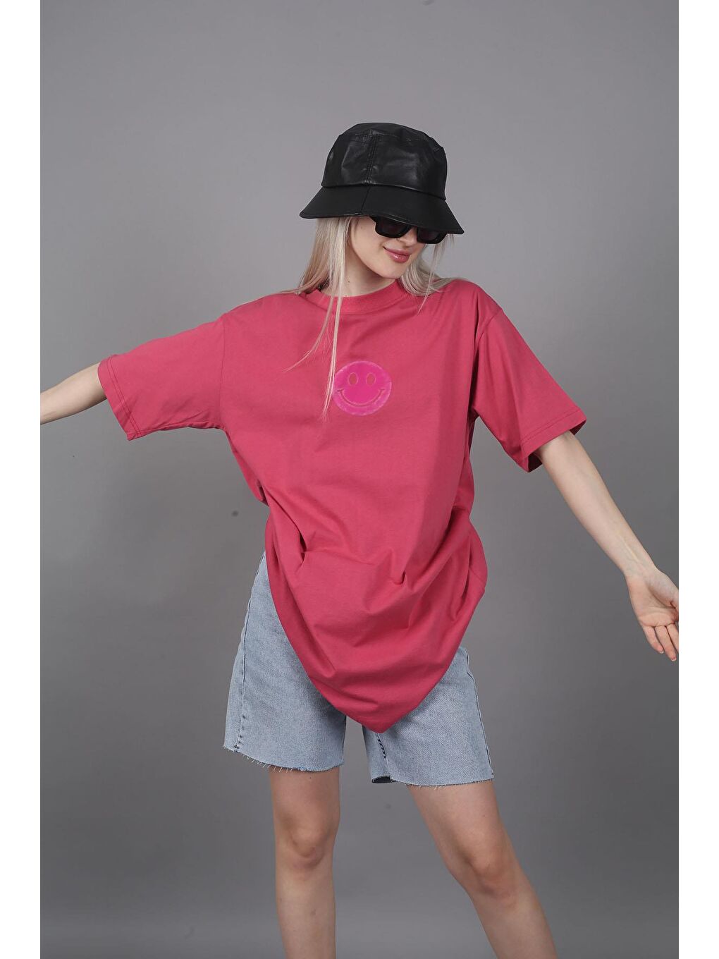 Pembe Baskılı Oversize Bisiklet Yaka Kadın Tişört