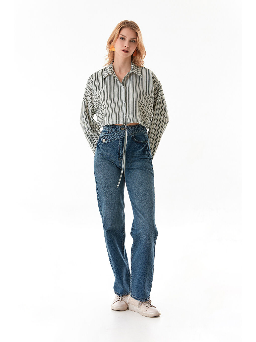 Yeşil Çizgili Önü Bağlamalı Crop Gömlek-3