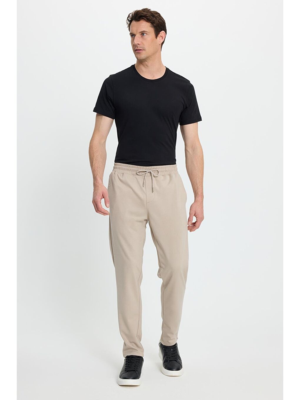 Erkek Regular Fit Klasik Kesim Beli Lastikli Bağcıklı Bej  Jogger Pantolon-1