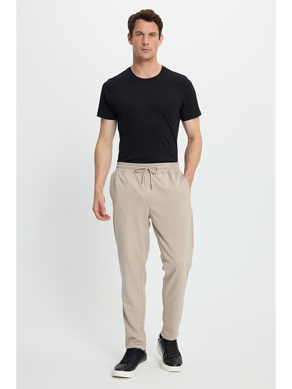 Erkek Regular Fit Klasik Kesim Beli Lastikli Bağcıklı Bej  Jogger Pantolon-4