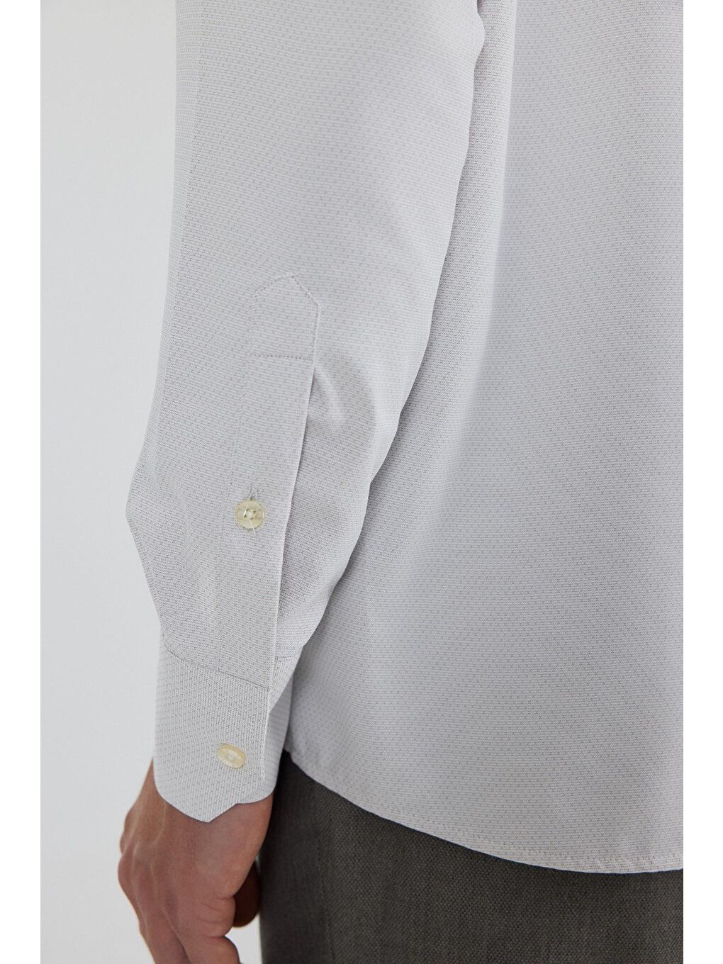 Bej Uzun Kol Desenli Armürlü Sert Yaka Cepli Pamuklu Classic Comfort Fit Gömlek 1004250183-4