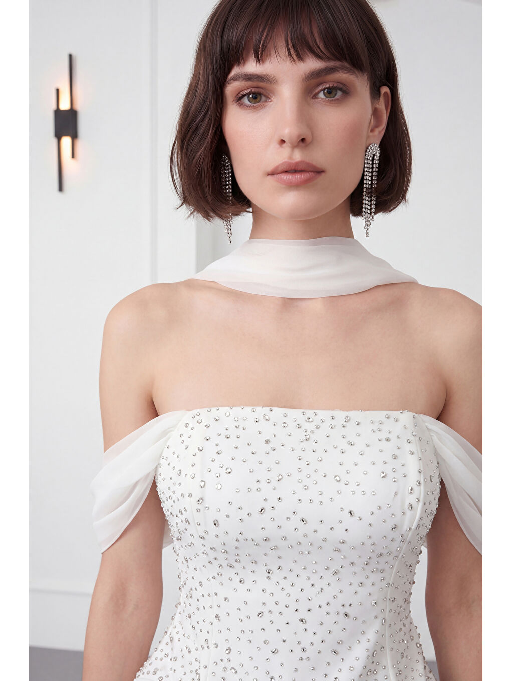 Kadın Beyaz Şal Yaka Peplum Detay Uzun Şifon Abiye Elbise-2