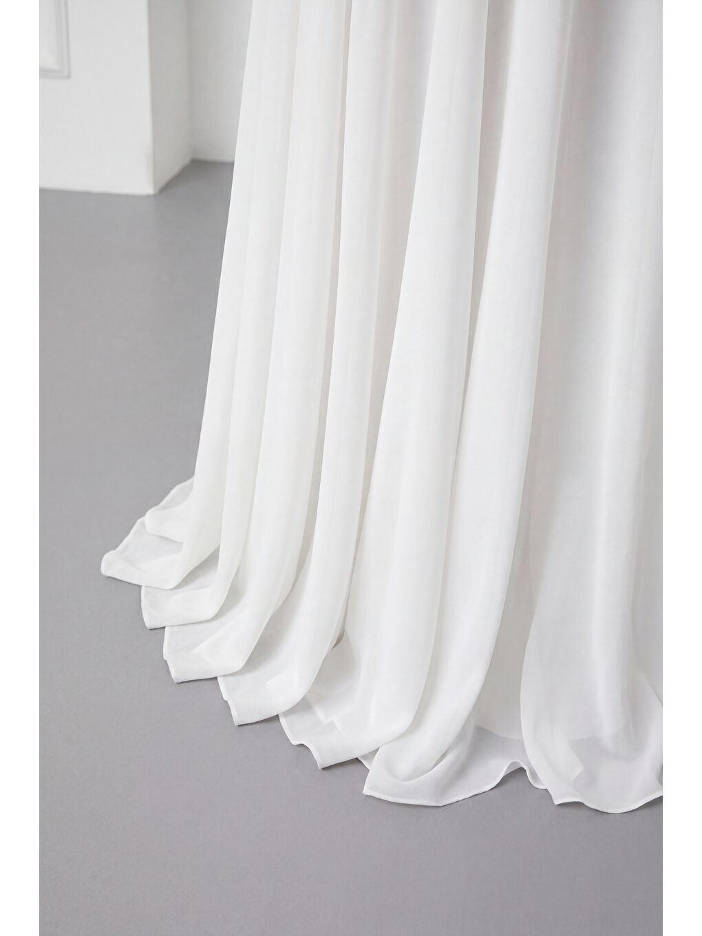 Kadın Beyaz Şal Yaka Peplum Detay Uzun Şifon Abiye Elbise-3