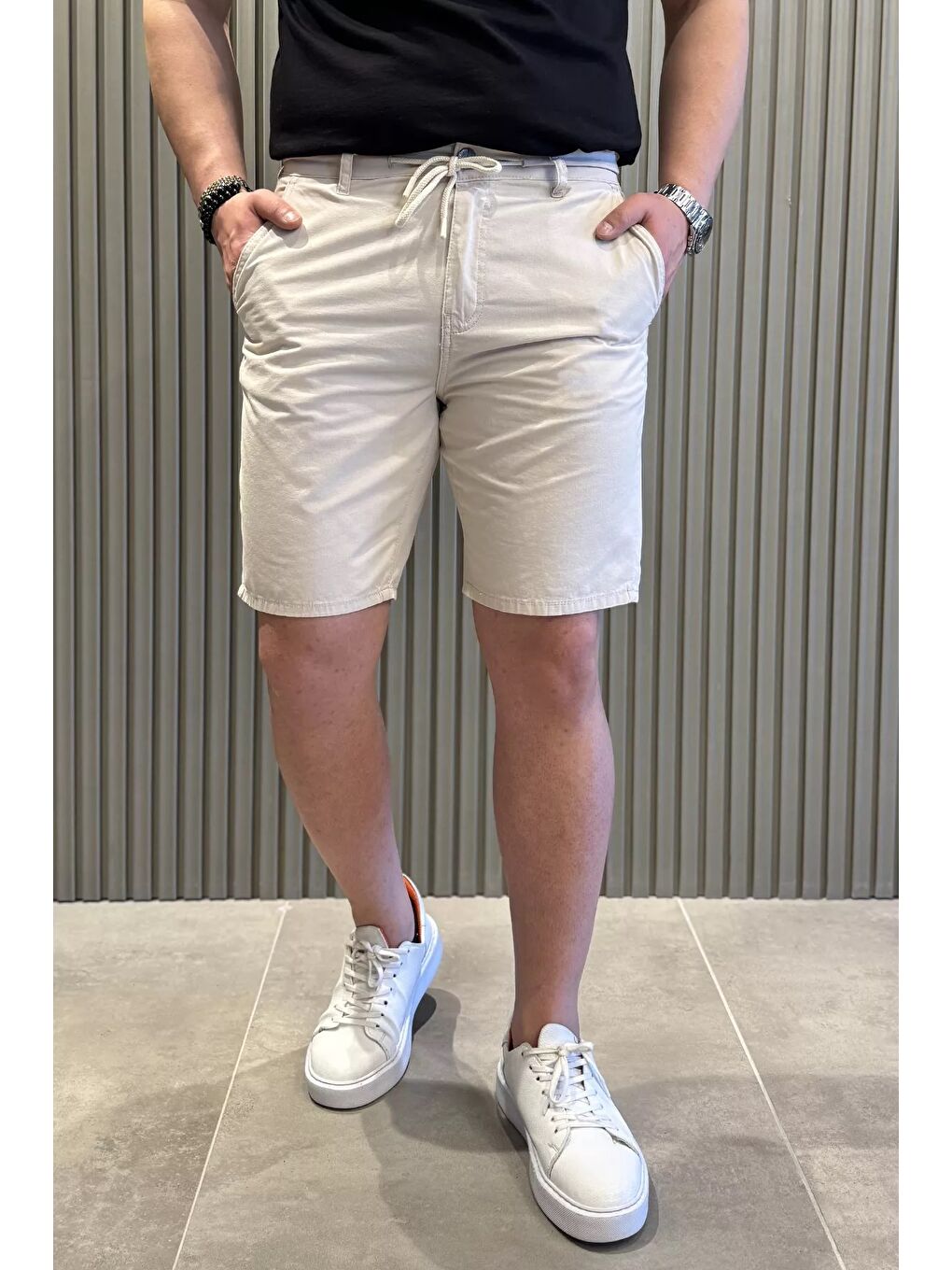 Bej Bel Bağcıklı Fermuarlı Erkek Şort