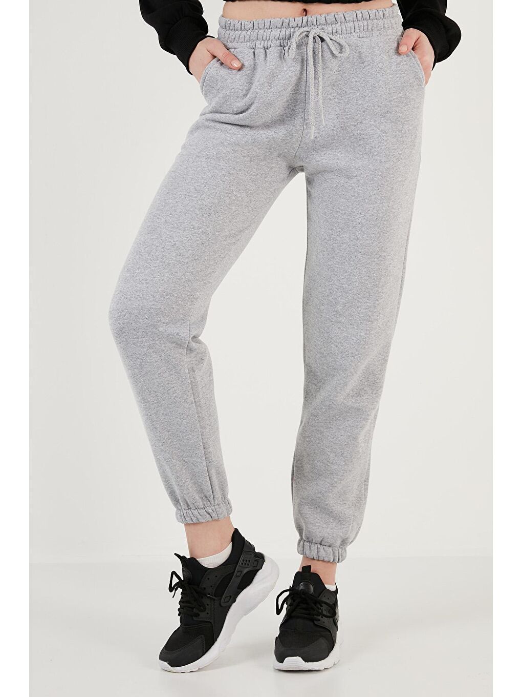 Lela Gri Pamuklu Regular Fit Şardonlu Jogger Eşofman Altı 5864276K - 1