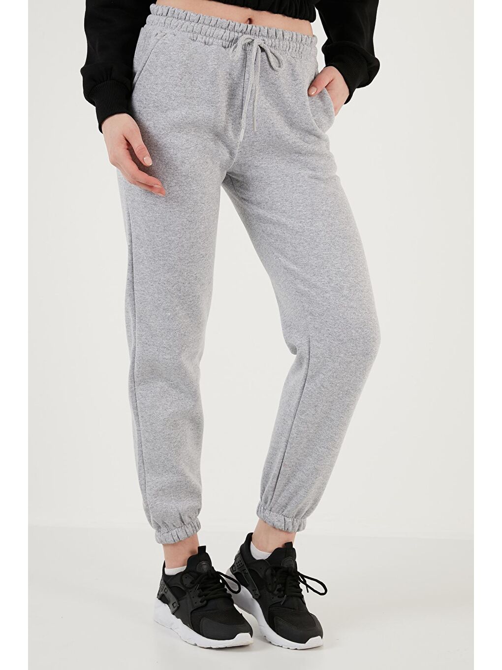 Lela Gri Pamuklu Regular Fit Şardonlu Jogger Eşofman Altı 5864276K - 2