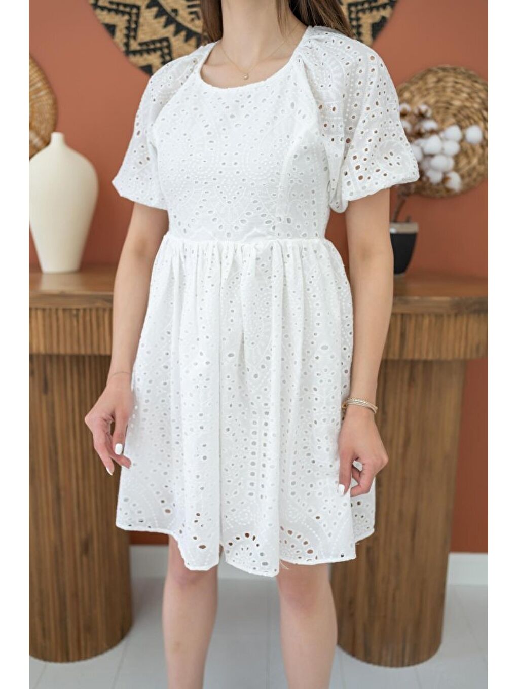 Beyaz Fisto Elbise-3