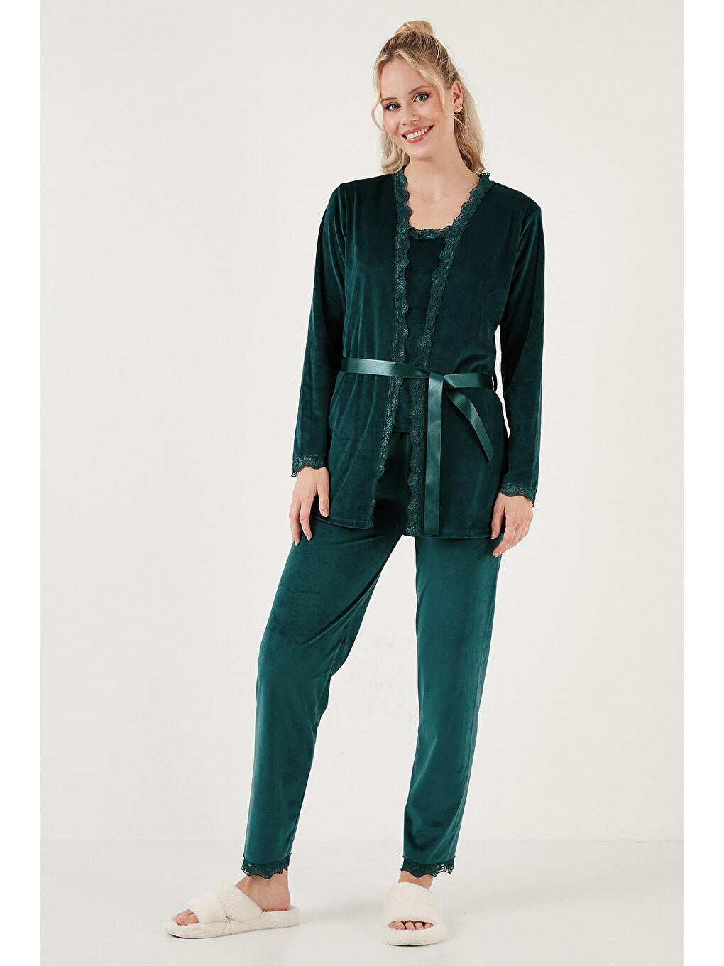 Petrol Regular Fit Dantelli Yumuşak Dokulu Sabahlıklı Kadife Kadın Pijama Takımı 6095545W4-1