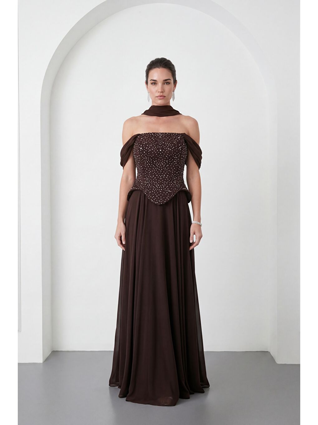 Kadın Kahverengi Şal Yaka Peplum Detay Uzun Şifon Abiye Elbise-1