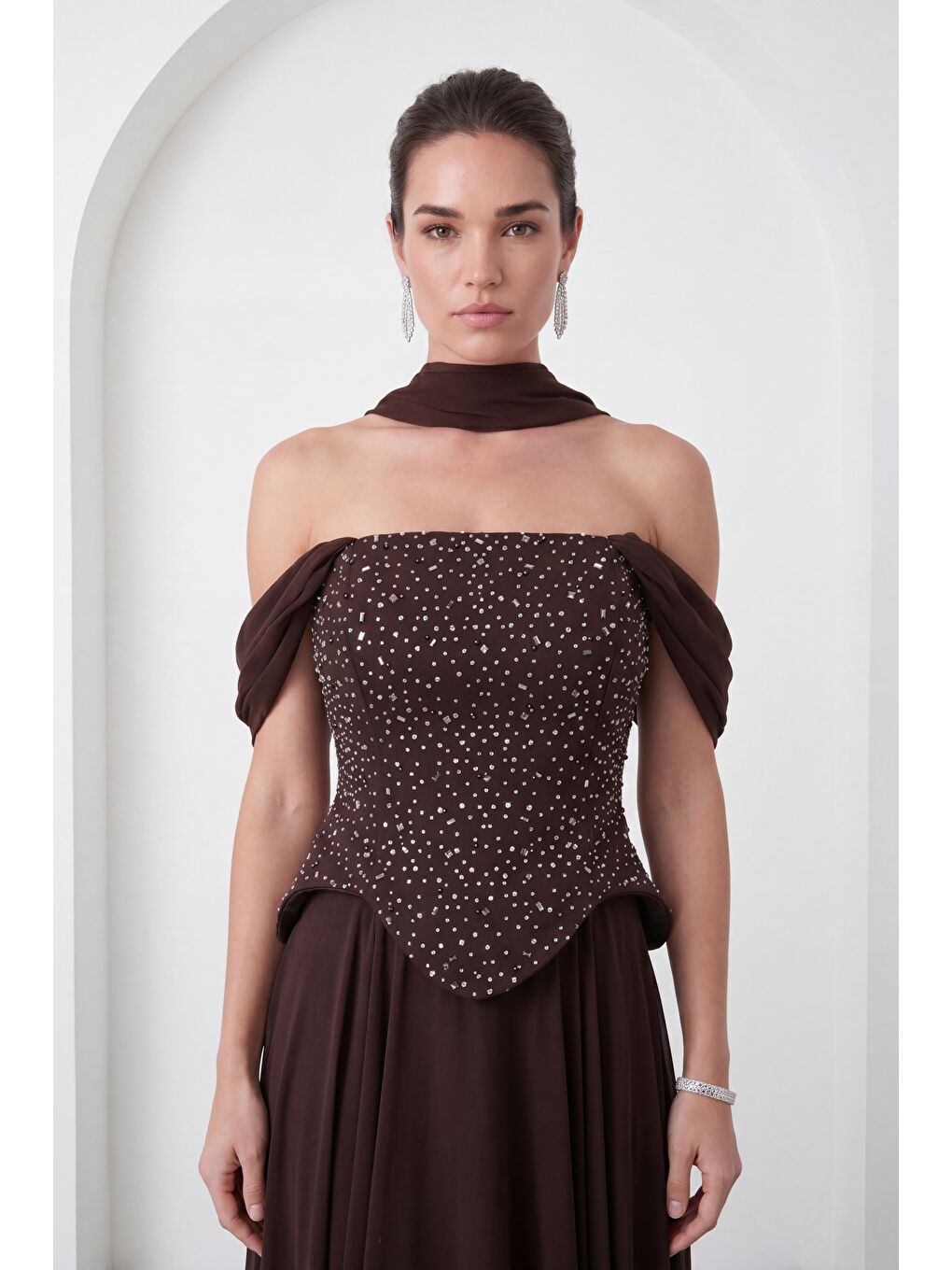 Kadın Kahverengi Şal Yaka Peplum Detay Uzun Şifon Abiye Elbise-2