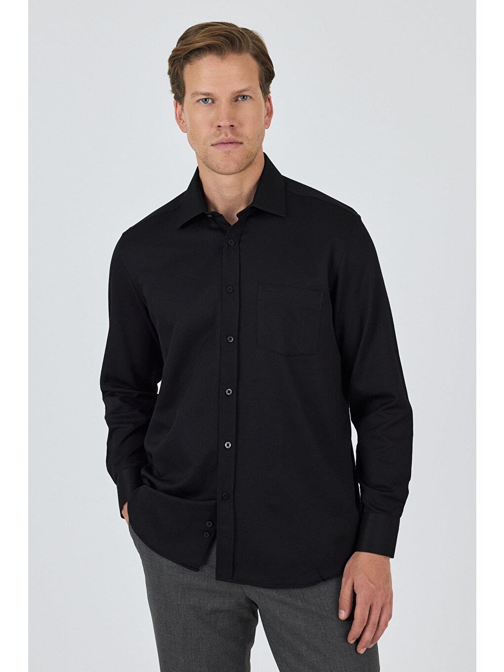 Siyah Uzun Kol Desenli Armürlü Sert Yaka Cepli Pamuklu Classic Comfort Fit Gömlek 1004250178-1