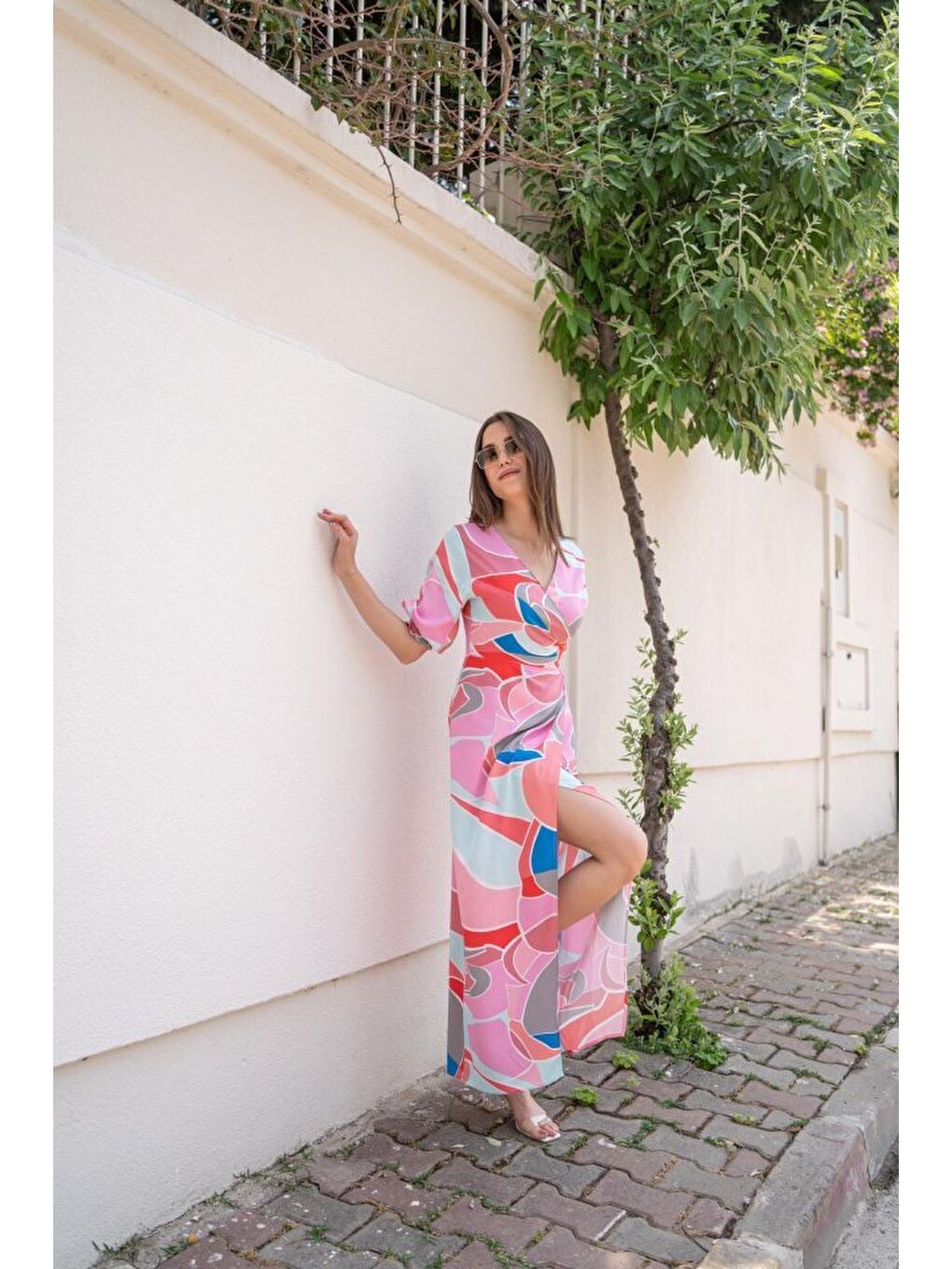 Fuşya Desenli Yırtmaçlı Elbise-1