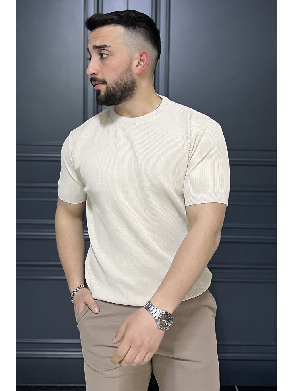 Bej Erkek Bisiklet Yaka Fitilli Tişört