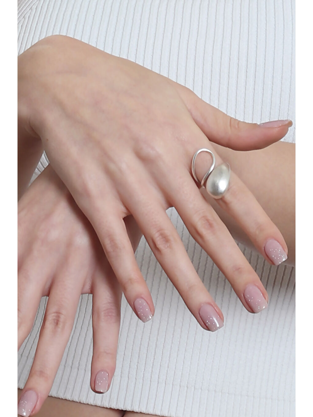 Gri Kadın Dolama Model Dualite Damla Formlu Ayarlanabilir Yüzük-4