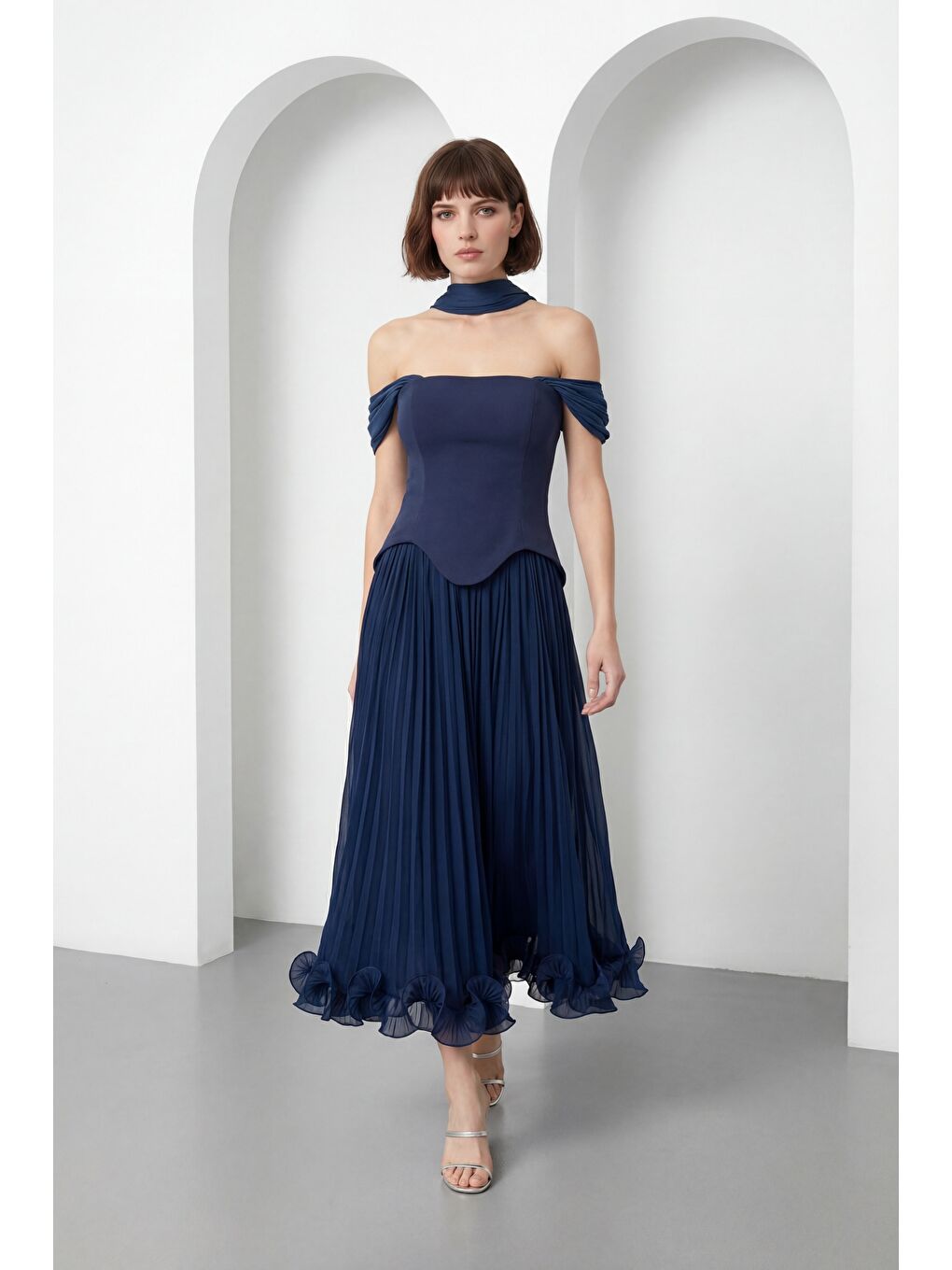 Kadın Lacivert Şal Yaka Etek Ucu Volanlı Midi Söz Nişan Nikah Abiye