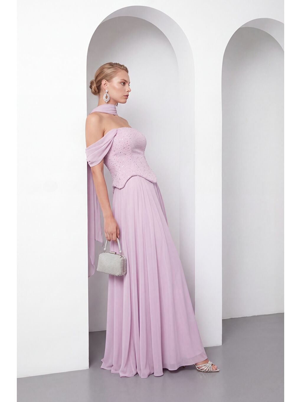 Pembe Kadın Pudra Şal Yaka Peplum Detay Uzun Şifon Abiye Elbise-1