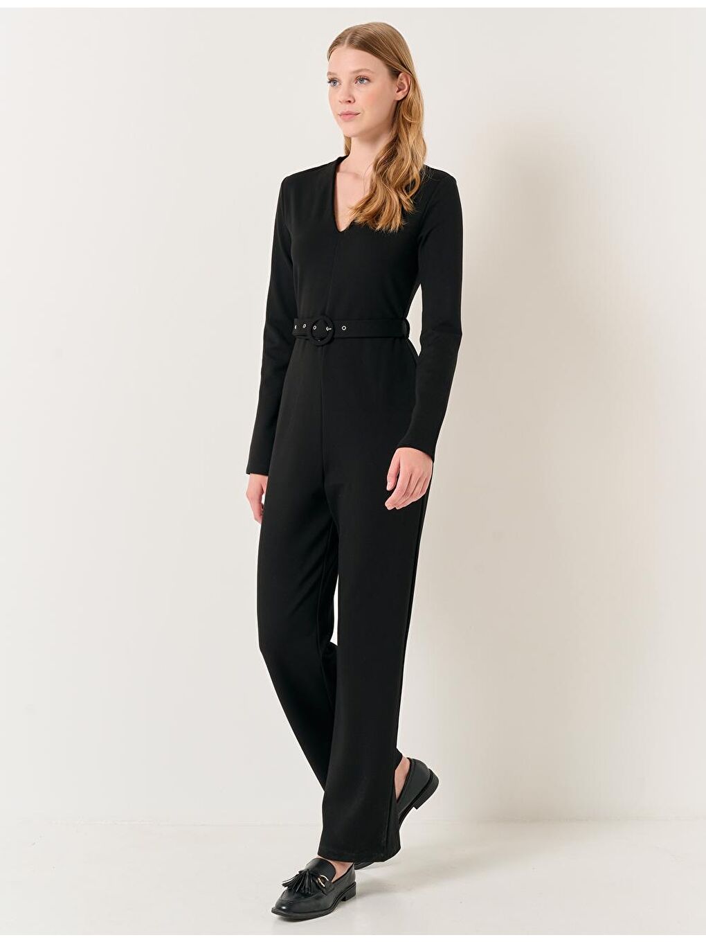 Siyah V Yaka Uzun Kollu Kemerli Tulum-5