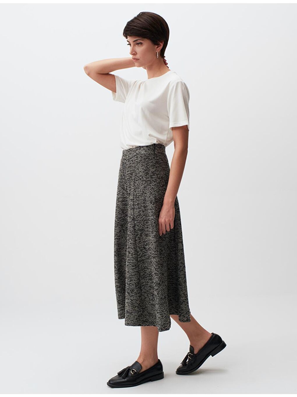 Siyah Yüksek Bel Fermuarlı Midi Etek-2