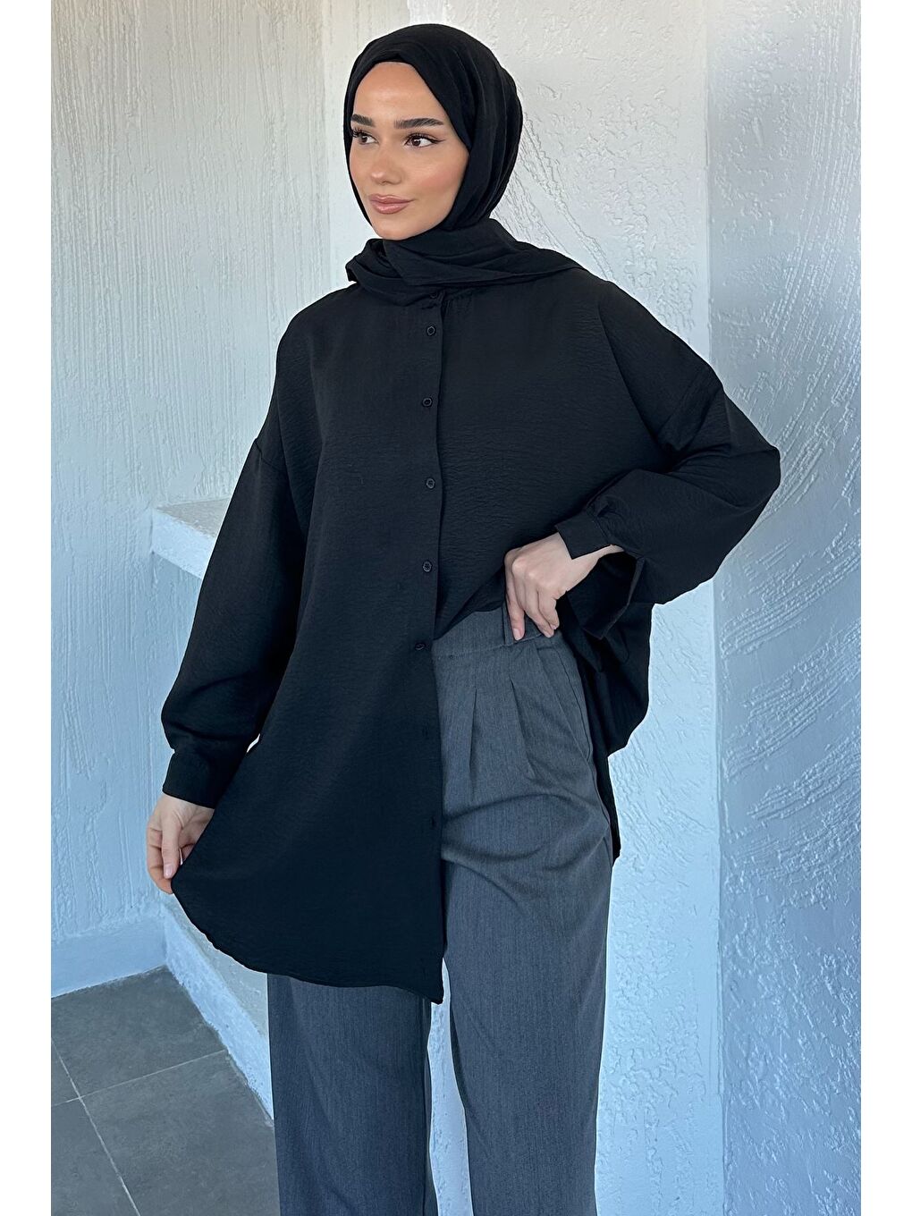 Siyah Hakim Yaka Basic Tesettür Tunik-1