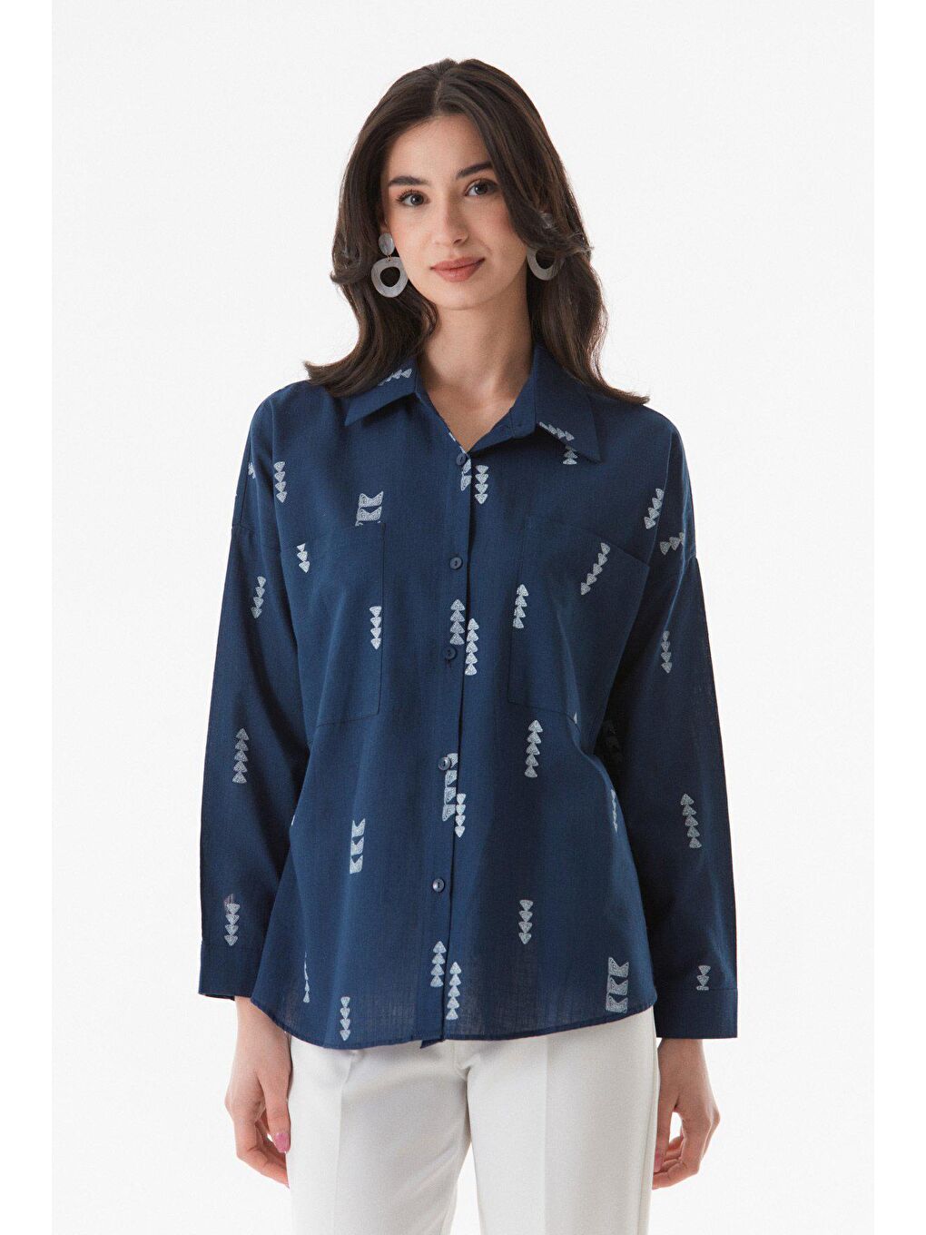 Lacivert Baskılı Çift Cepli Keten Gömlek-4