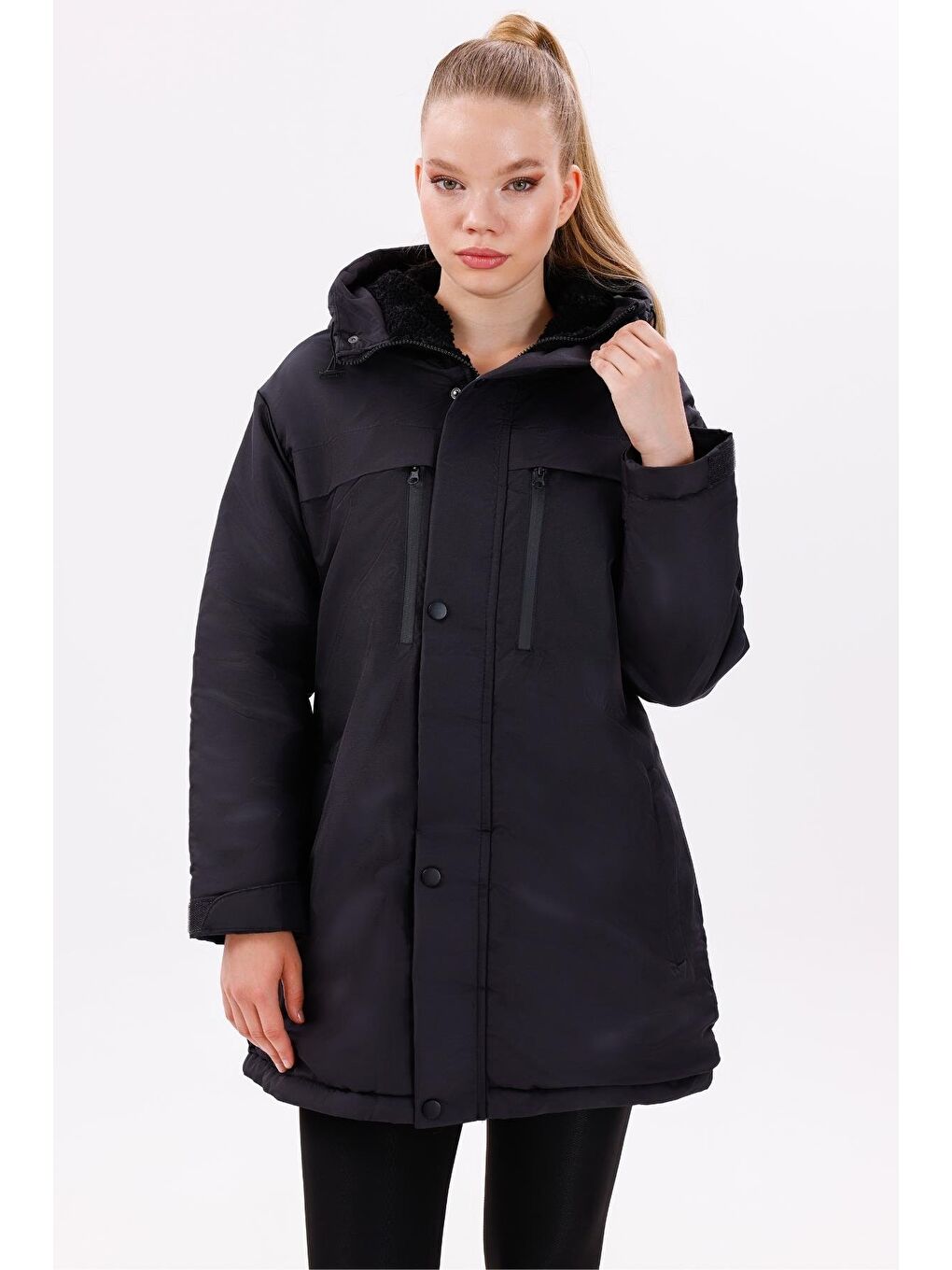 Siyah Kadın Polarlı Kürklü Su Ve Rüzgar Geçirmez Kapüşonlu Kışlık Mont & Kaban & Parka-1