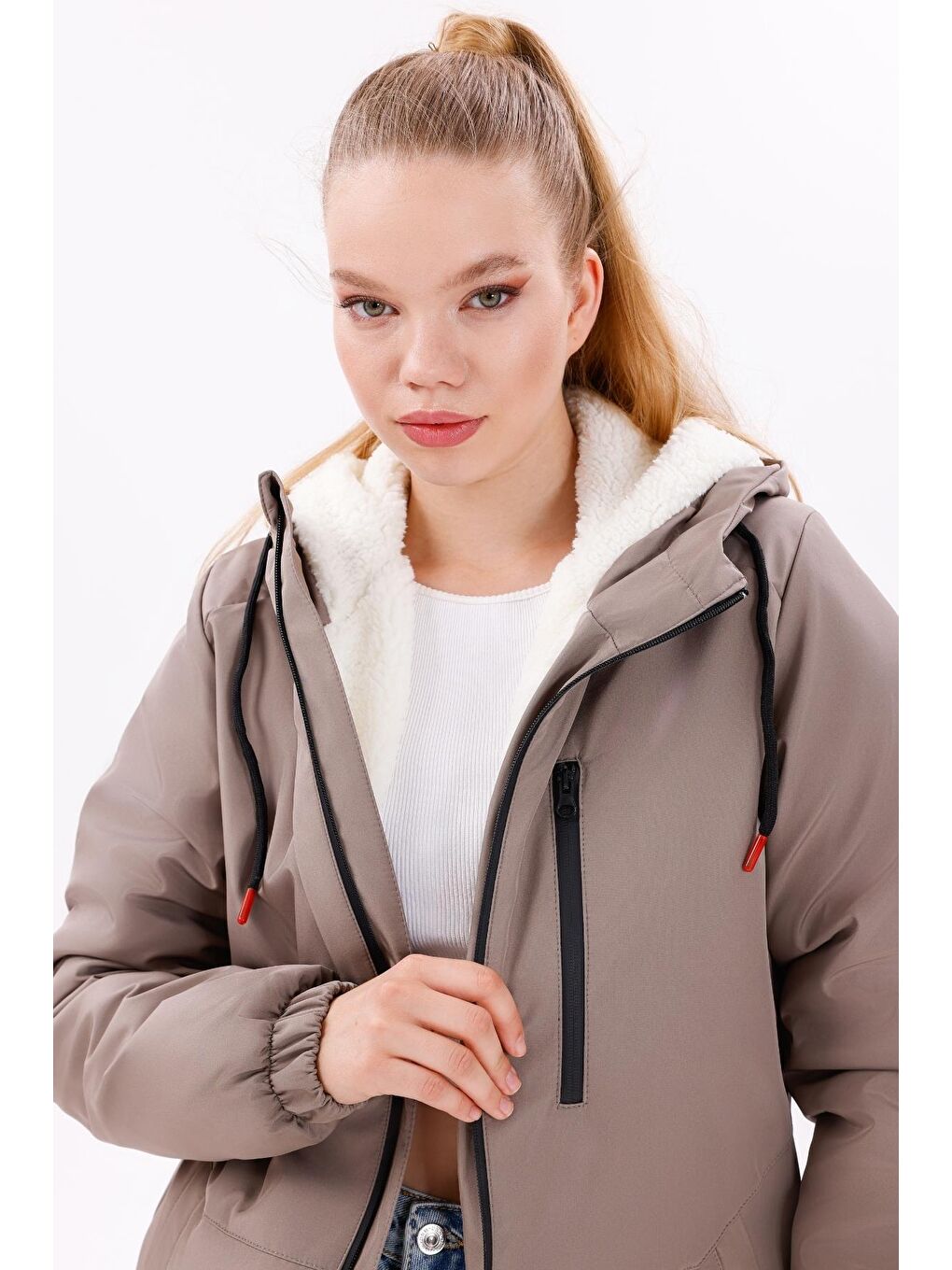 Bej Kadın Kürklü Su Ve Rüzgar Geçirmez Kapüşonlu Kışlık Mont & Kaban & Parka-1