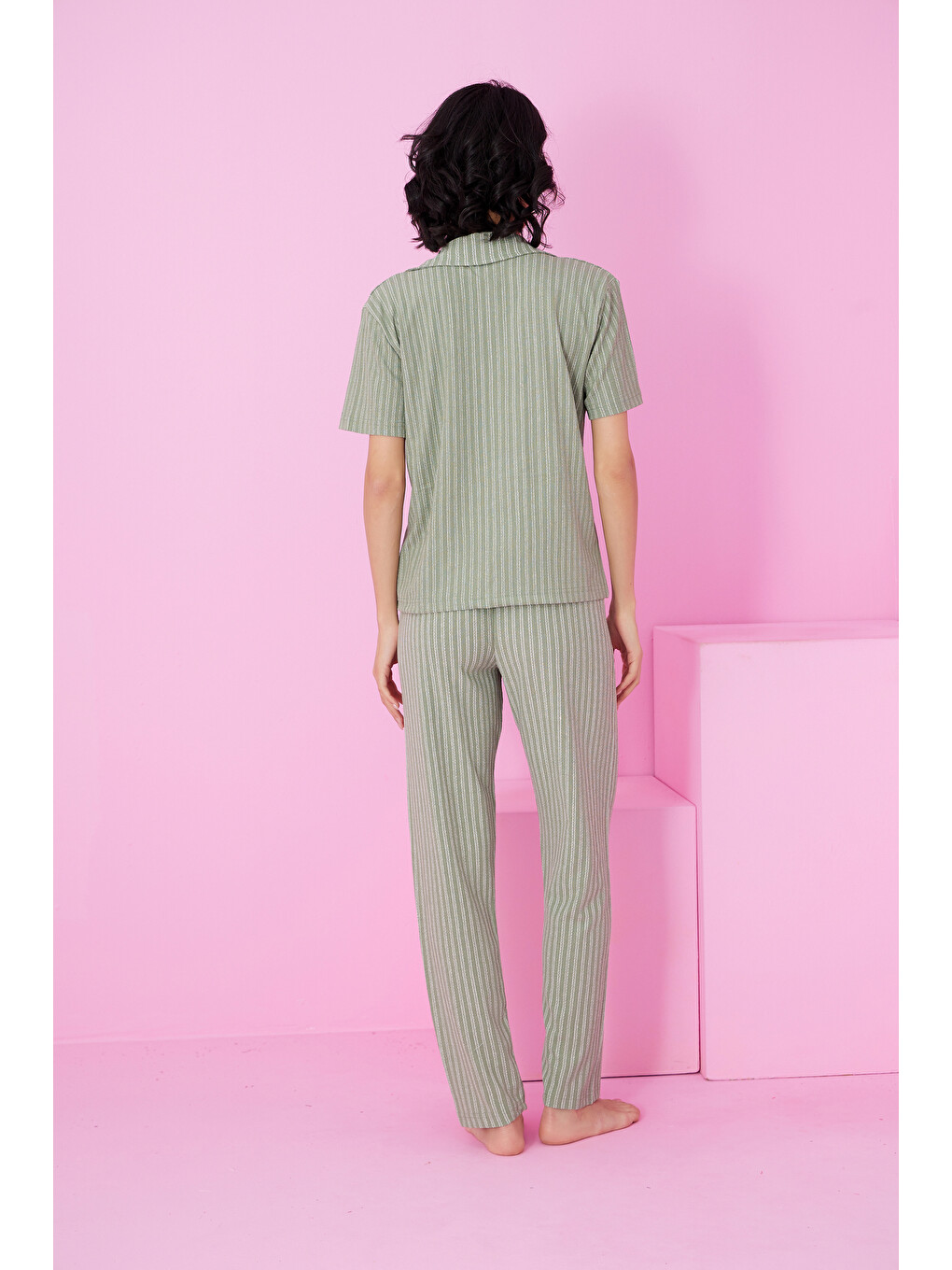 Yeşil Bürümcük Krınkıl Kumaş Örme Düğmeli Pijama Takım7873-2