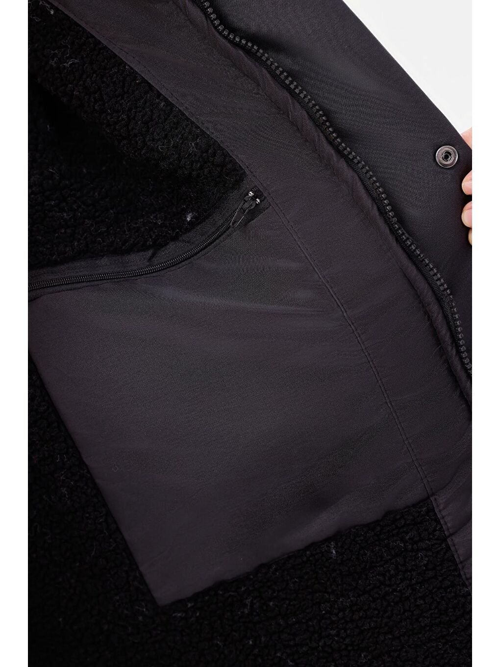 Siyah Kadın Polarlı Kürklü Su Ve Rüzgar Geçirmez Kapüşonlu Kışlık Mont & Kaban & Parka-3