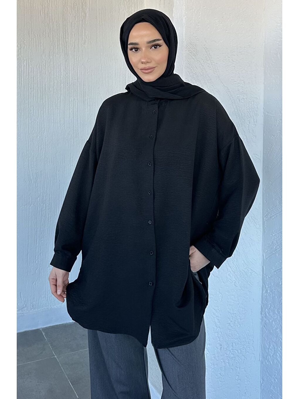 Siyah Hakim Yaka Basic Tesettür Tunik-3