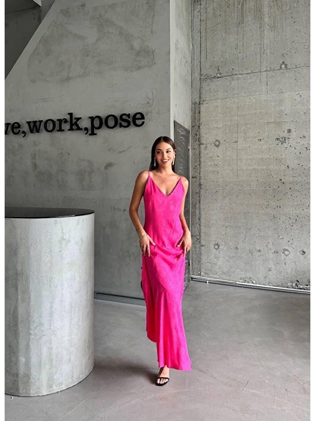 JAKARLI ASKILI SATEN ELBİSE ASİMETRİK - Pembe-1