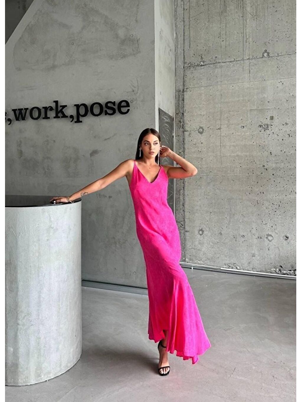 JAKARLI ASKILI SATEN ELBİSE ASİMETRİK - Pembe-2