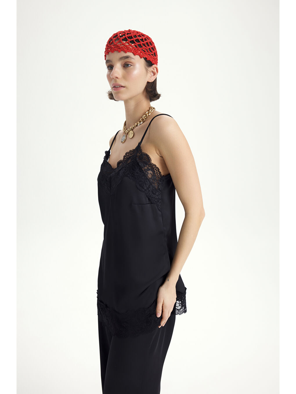 Maris Dantel Detay Siyah Saten Pantolon Takım-2