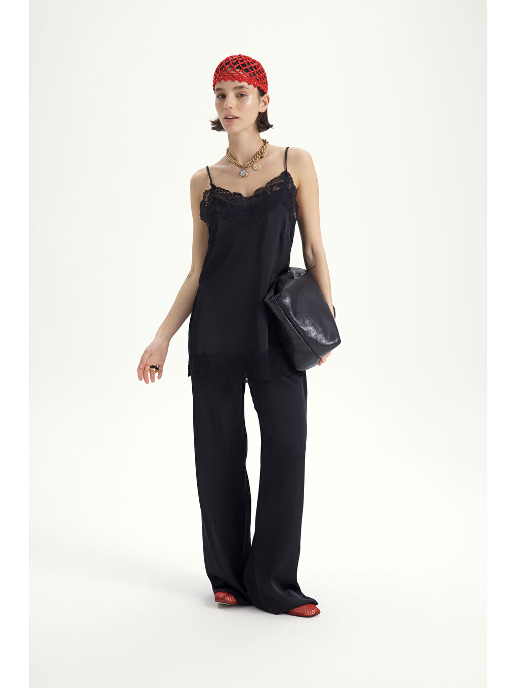 Maris Dantel Detay Siyah Saten Pantolon Takım-3