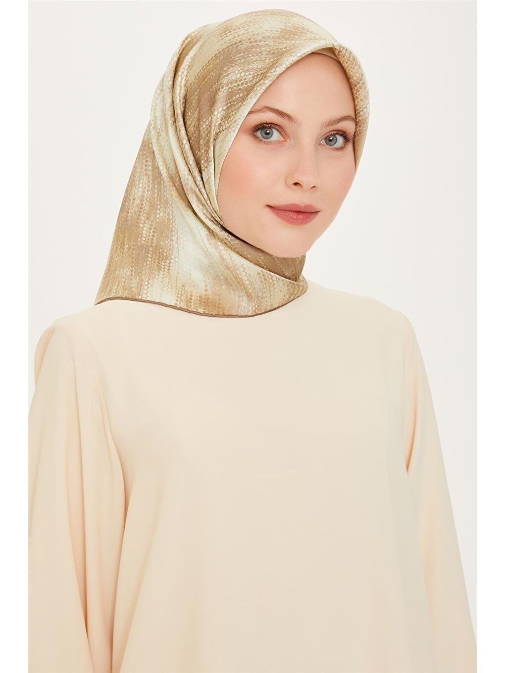 Bej Soyut Desenli Sura Saf İpek Eşarp 9221D 36