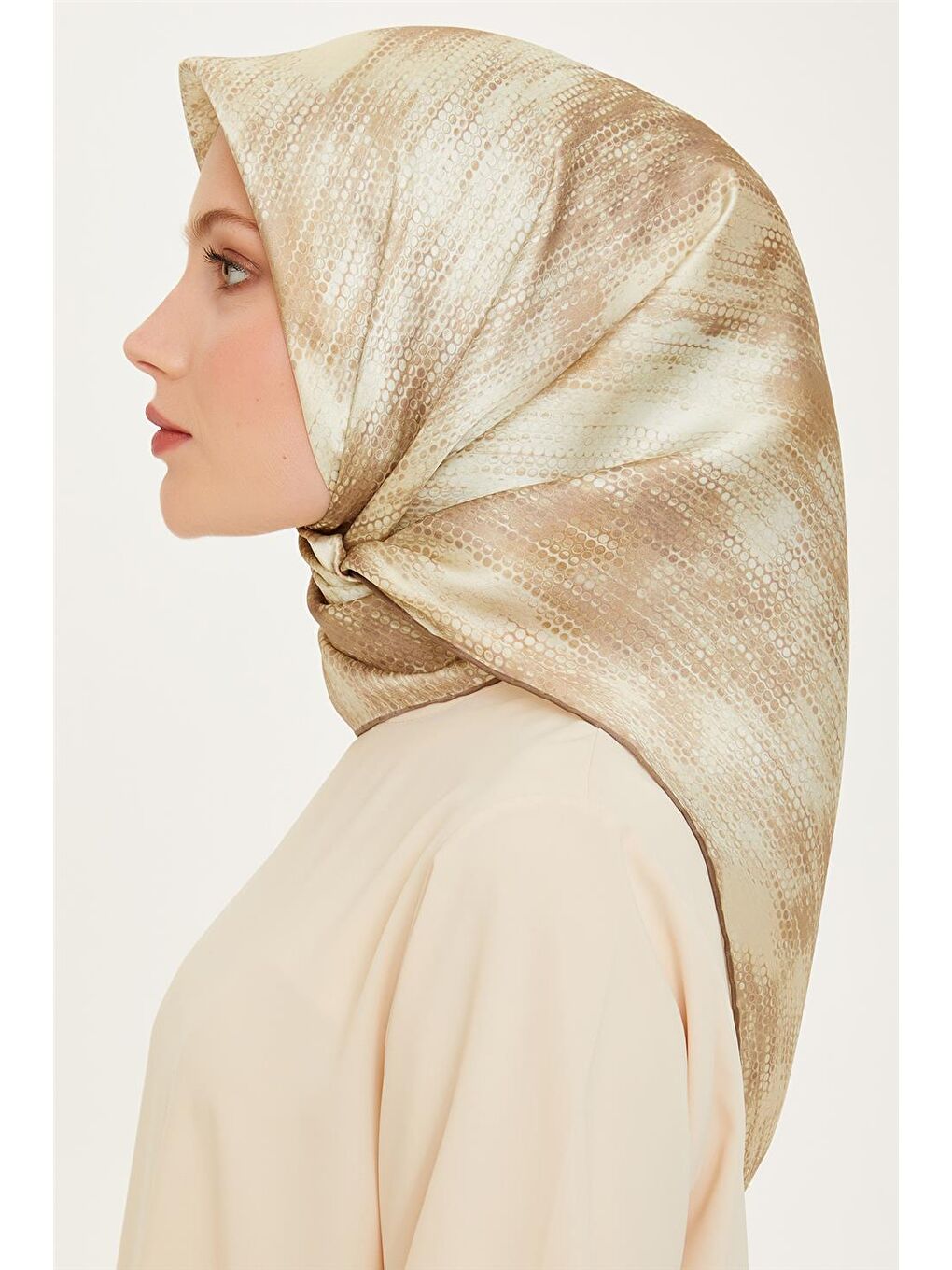 Bej Soyut Desenli Sura Saf İpek Eşarp 9221D 36-2