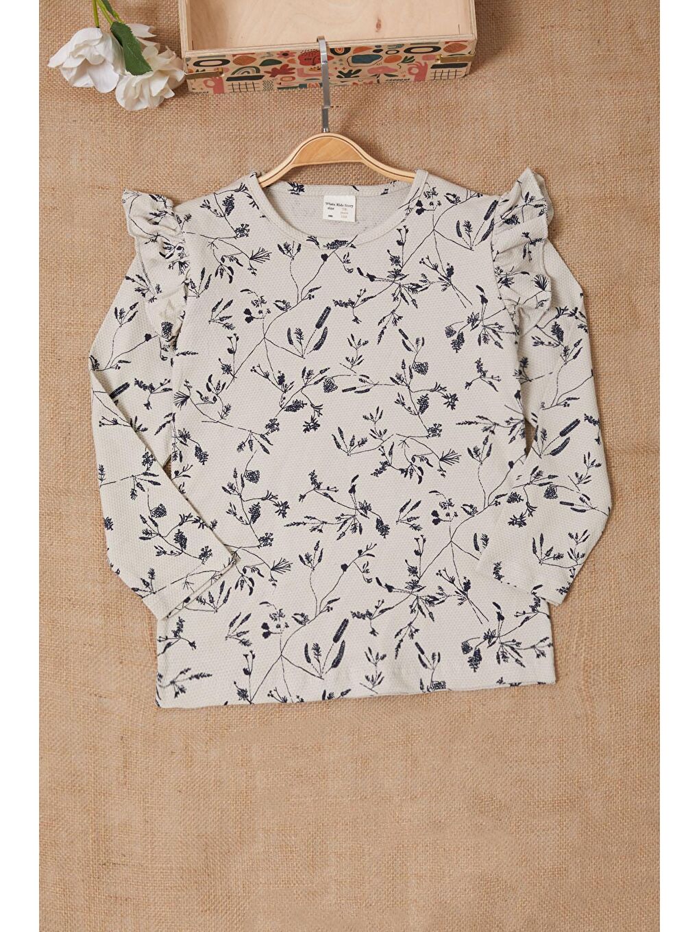 Beyaz Çiçekli Volanlı Uzun Kollu 2li Kız Çocuk Tişört Ekru-Krem 17618-1
