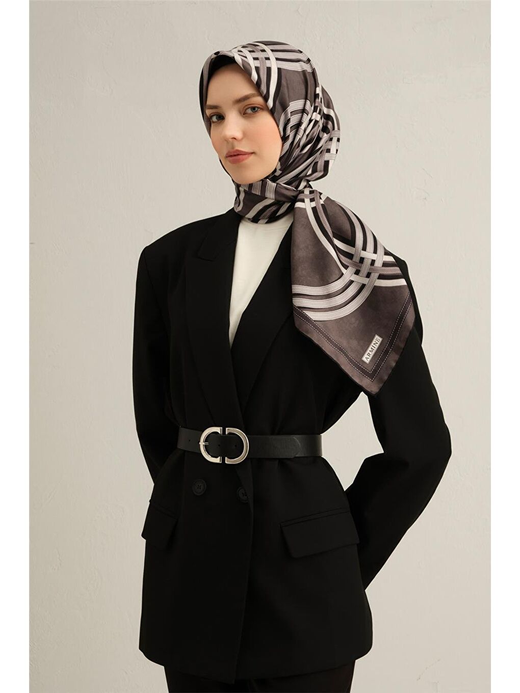 Kahverengi Soyut Desenli Saf İpek Sura Eşarp 9333 85-2