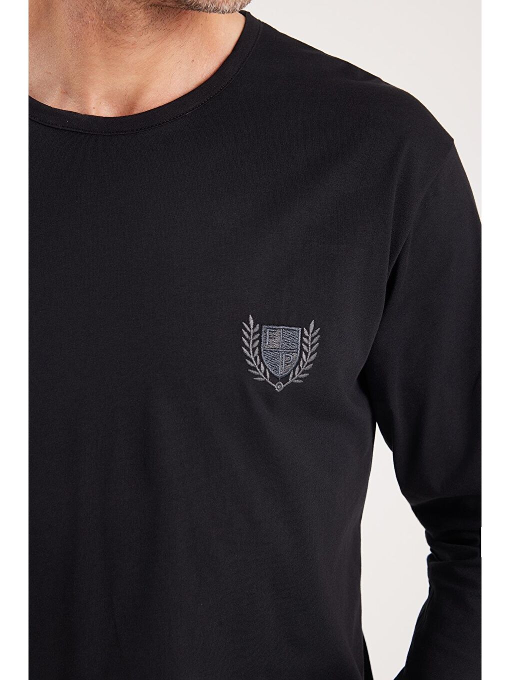 Erkek Standart Fit %100 Pamuk Bisiklet Yaka Beli Lastikli Siyah Pijama Takımı-2