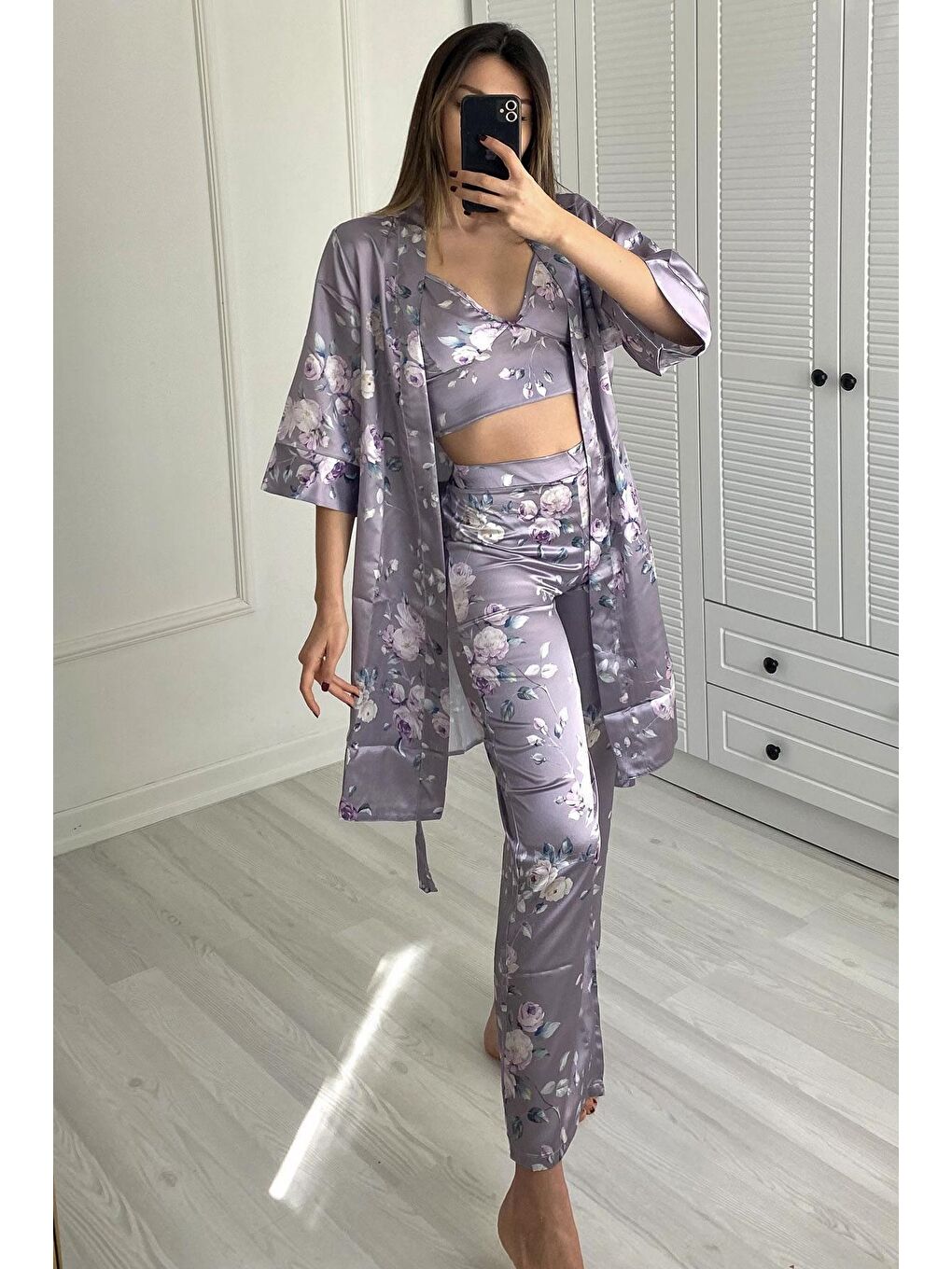 045 Kadın Desenli 3 Lü Saten Pijama Takım Gri