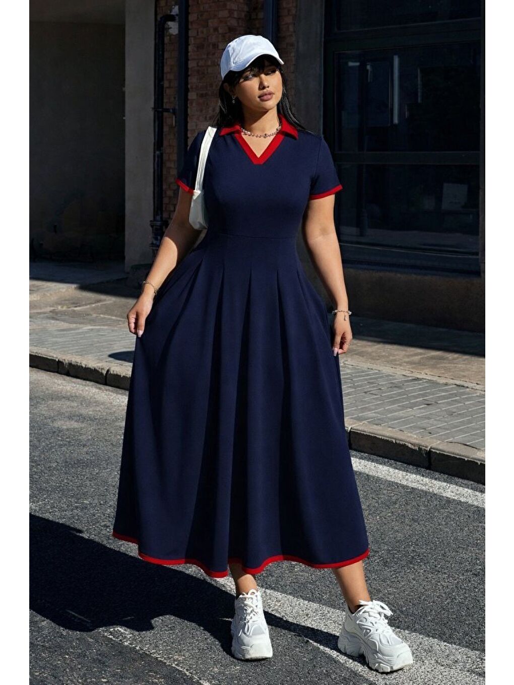 Lacivert Kadın Kısa Kollu V Yakalı Pileli Uzun Janjan Krep Elbise