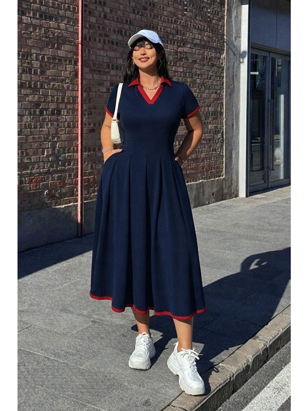 Lacivert Kadın Kısa Kollu V Yakalı Pileli Uzun Janjan Krep Elbise-2