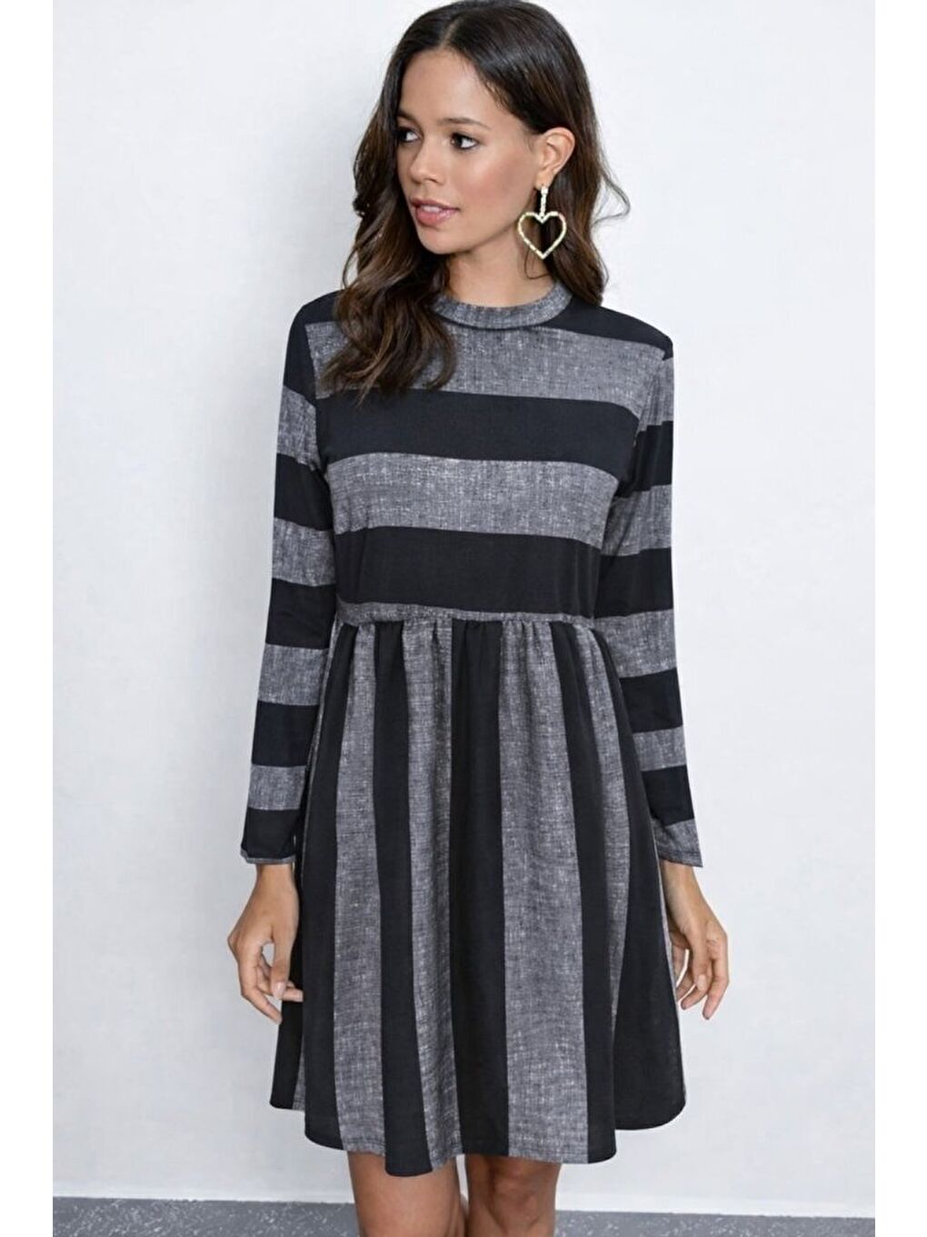 Siyah Kadın Uzun Kollu Bisiklet Yaka çizgili Desen Detaylı Süprem Mini Elbise-1